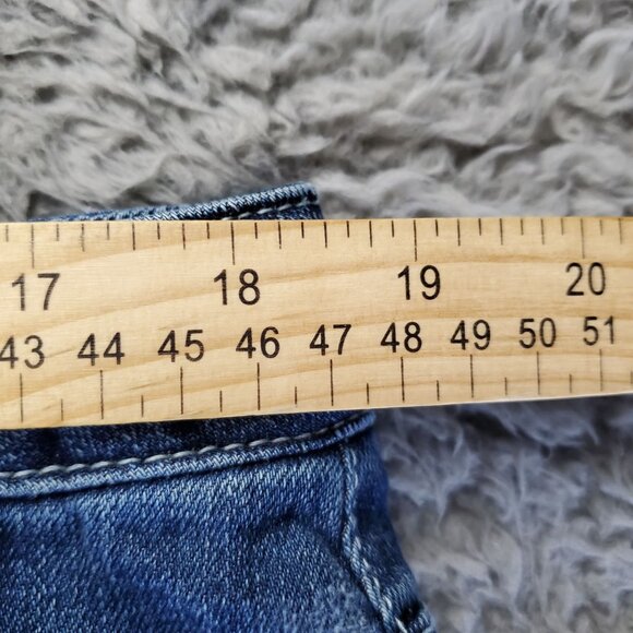 Lane Bryant Shorts Womens 18 Blue Denim Distressed Stretchy Jorts - Picture 5 of 12